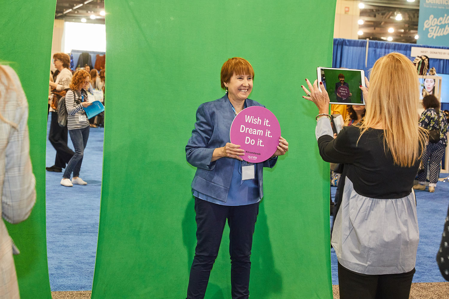 Image 4_PA Conference for Women attendee particpates in QVC Group's #dreamdaredo social activation.